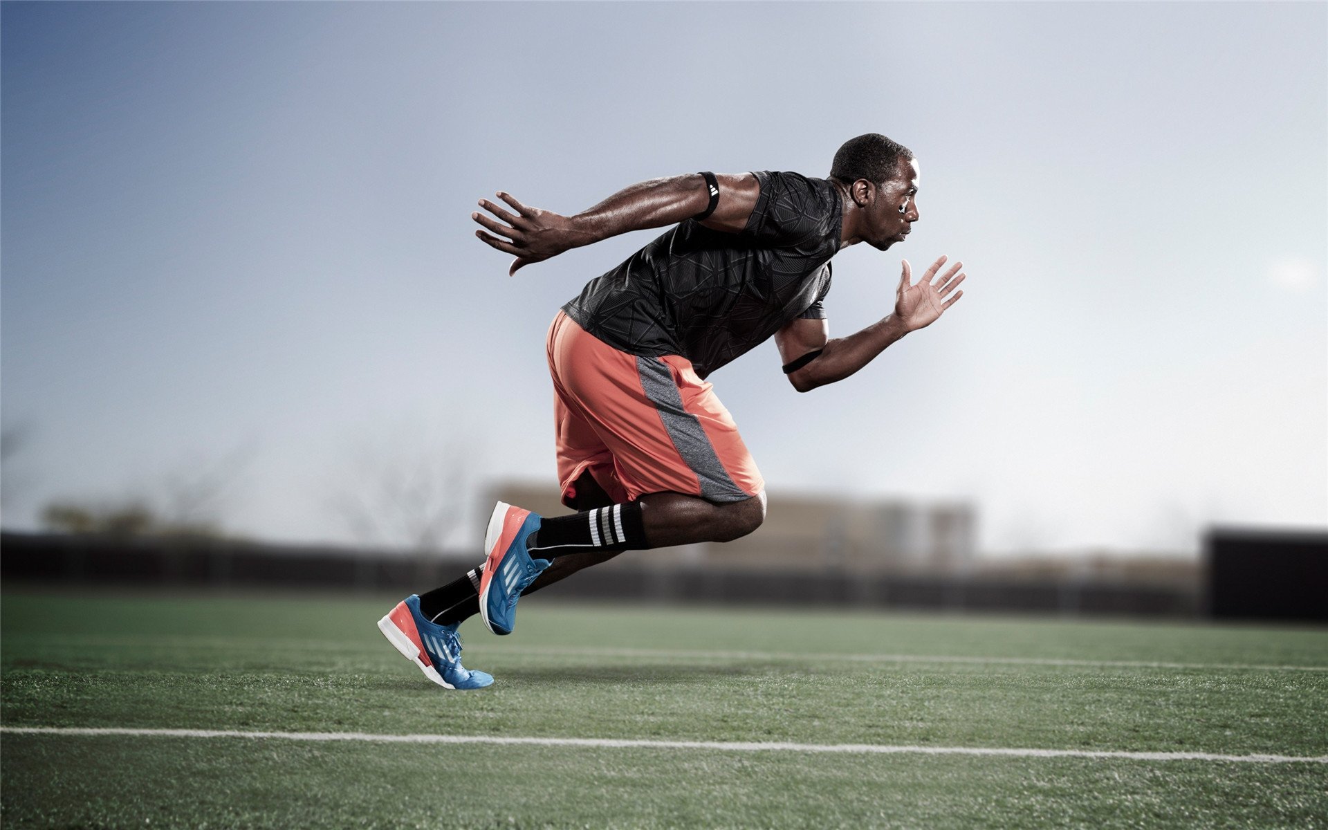 开云体育中国官网-英雄之夜！最后两分钟逆转乾坤，沉默的孔德如何成为西决生死战的终极答案？