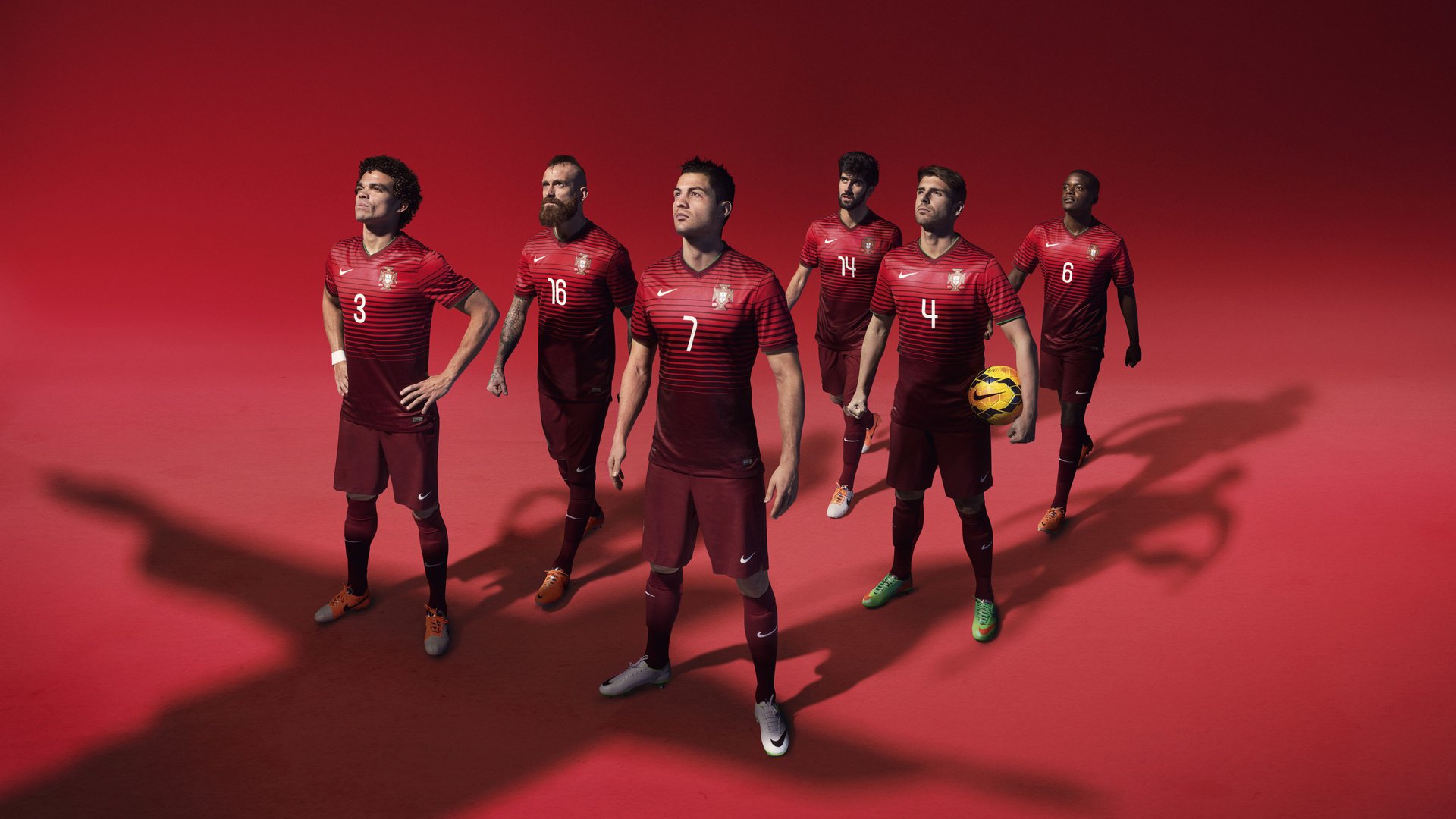 开云体育-跨界体育风云，英超争冠战火蔓延，骑士掀翻广东队的背后启示