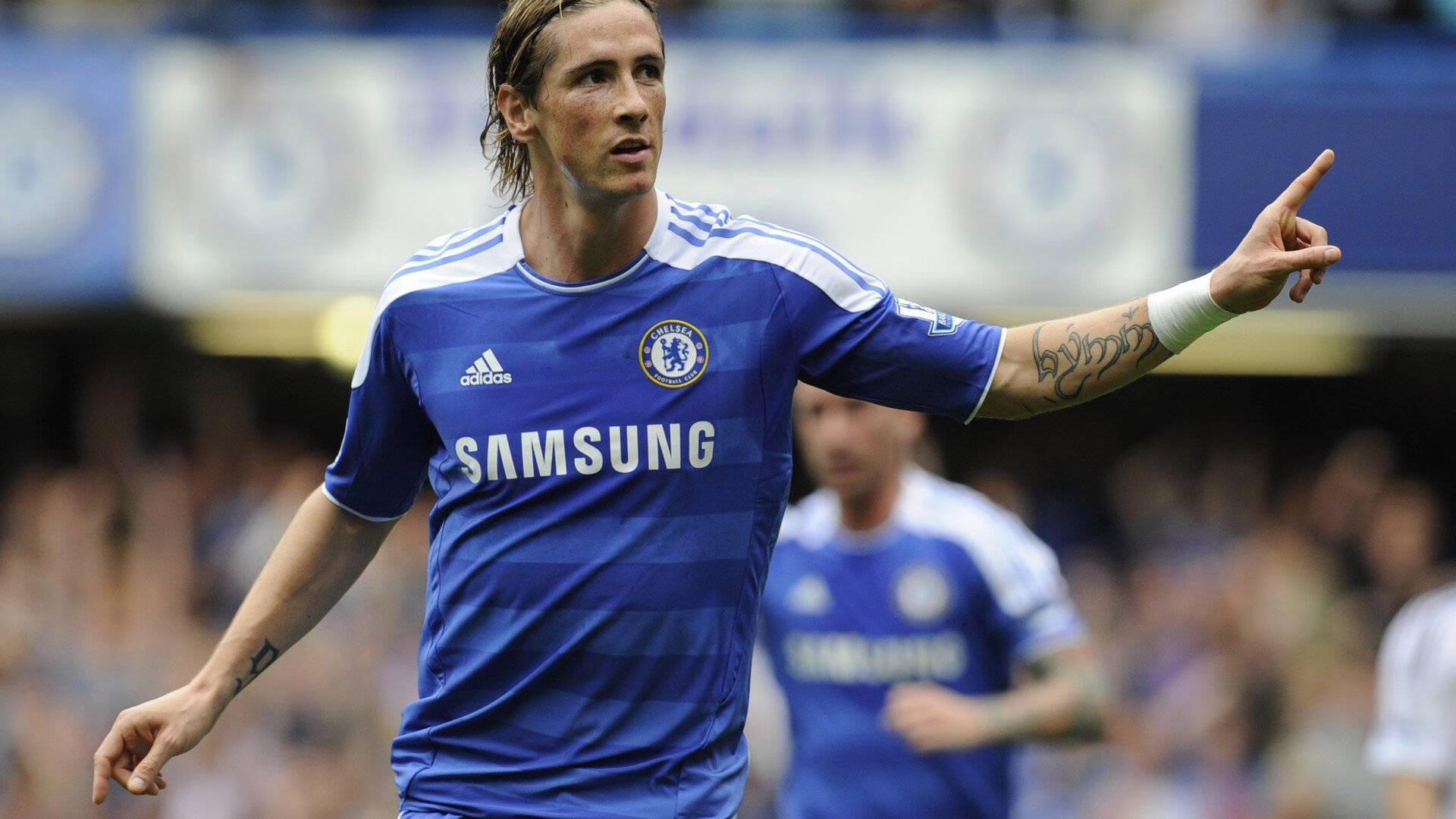 开云世界杯-擎天之柱！布伦森只手撕裂绿军防线，独行侠逆境重生启示录