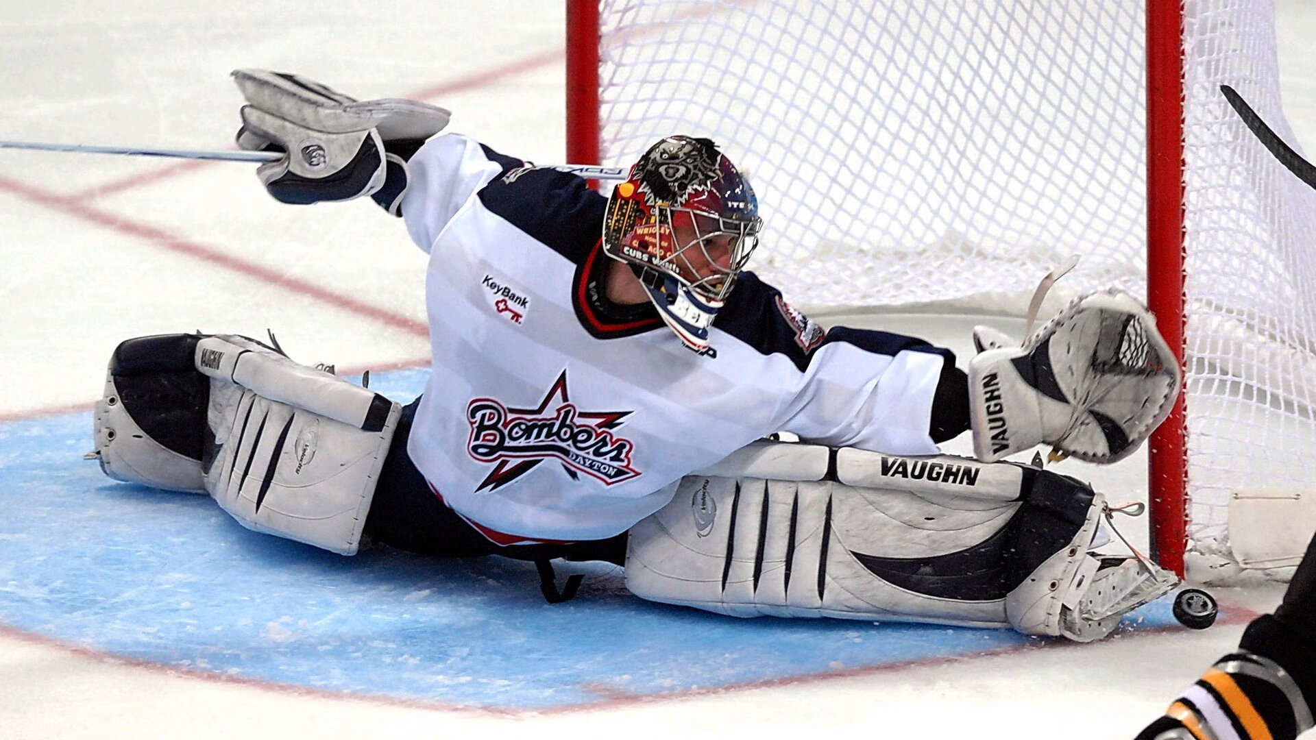 开云体育APP下载-草根英雄掀翻银河战舰！陶汉林27+12率尼克斯击沉快船航母